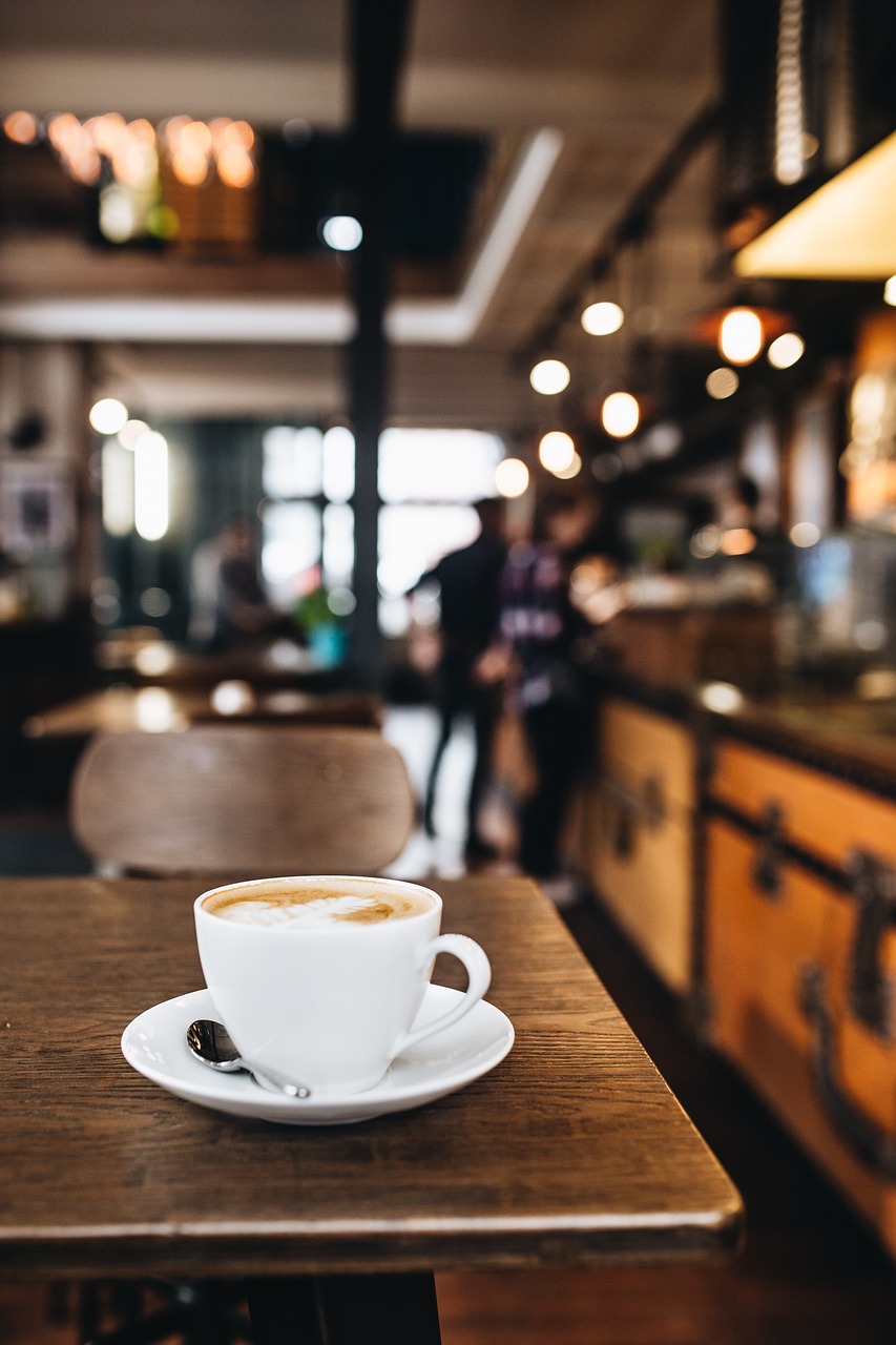 Pubs and Cafe In London - The Carlton Tavern Hotel